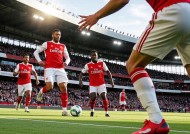 九游娱乐-欧冠窗口期走向成谜，埃因霍温更衣室发声，信心回归，赛程密集仍需轮换(欧冠足球游戏版)